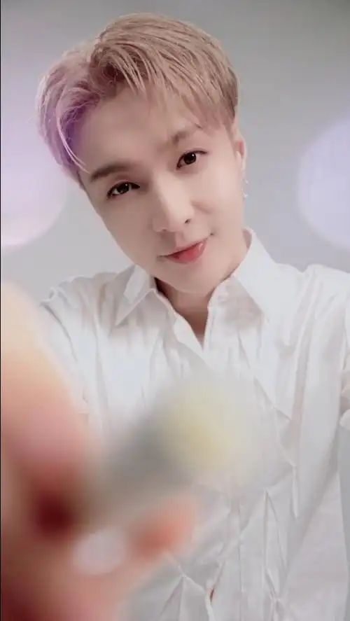 张艺兴曼秀雷敦品牌代言人##张艺兴成就更好的我##张艺兴出道日购贺