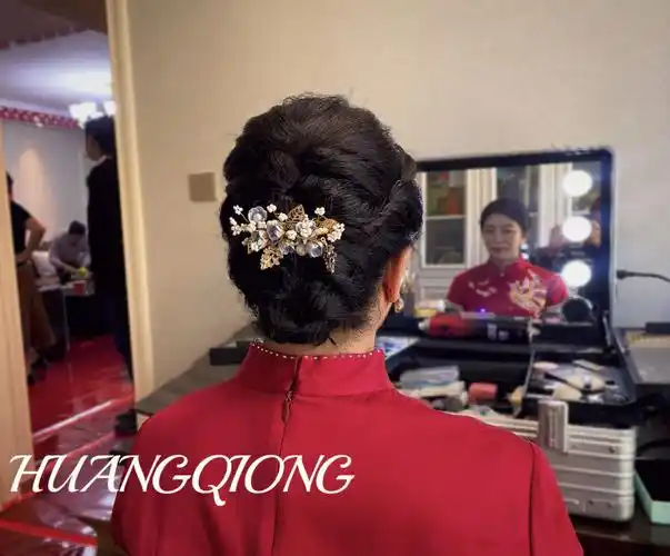 婚礼妈妈婆婆妆发