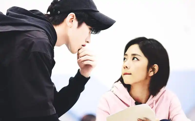 【蔡徐坤×谭松韵】 我的青春有你 | 先导片_哔哩哔哩_bilibili