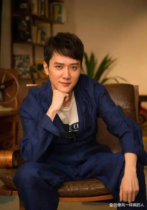 冯绍峰出道至今,为人真诚,演技精湛,形象气质佳,有拿得出手的代表作.