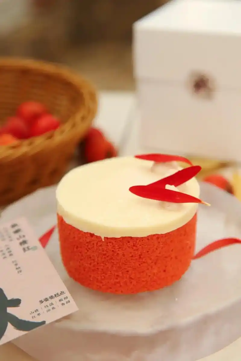 大多数「新中式糕点」都是 - 抖音