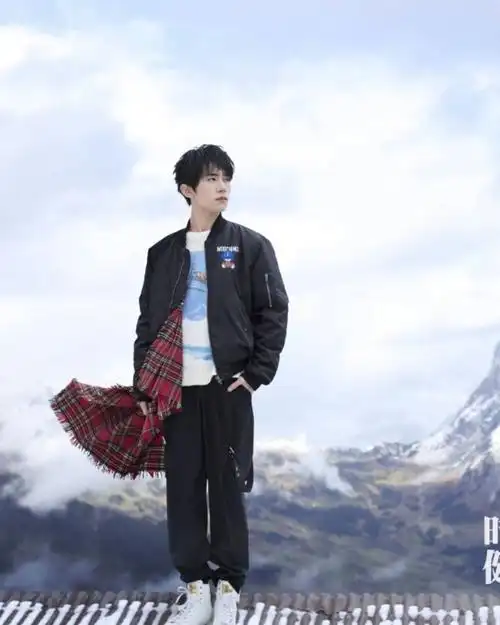 我的男孩易烊千玺ins