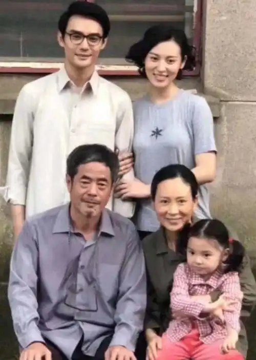 王凯首揭5年前患病内幕,父亲的离世令其顿悟放慢脚步_工作_王译翎