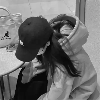 黑白个性头像女生气质高冷