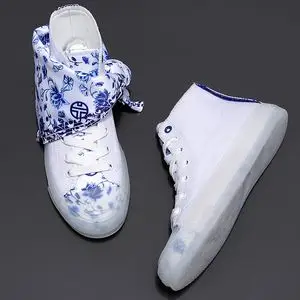 威尔匡威尔匡张艺兴联名1970s帆布鞋男透明果冻青花瓷方巾女鞋潮