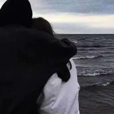 情头一男一女黑色系高清超酷的高冷禁欲系情侣头像图片