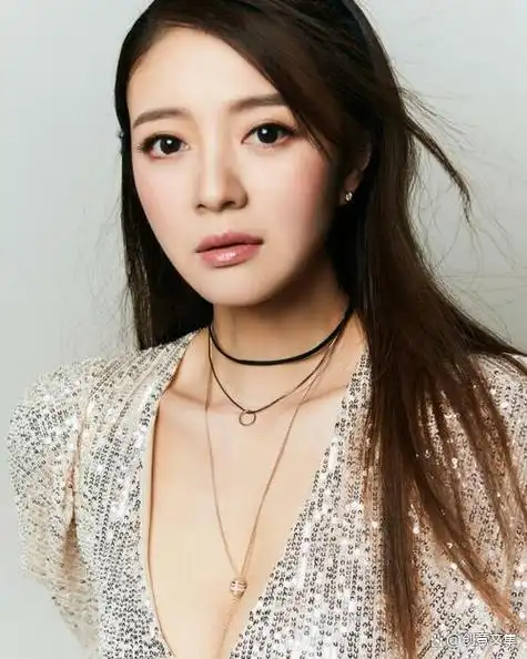 安以轩:从演员到企业家的华丽转身