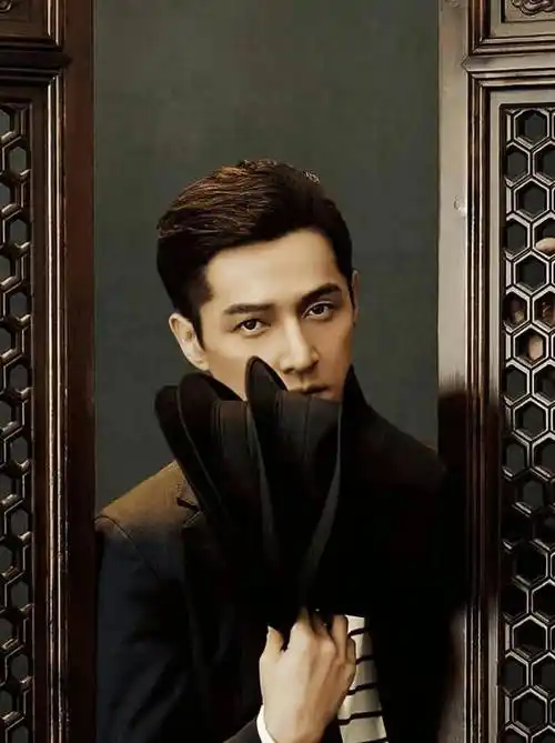 辜负薛佳凝,抛弃江疏影,胡歌多年痴情人设竟是装的?