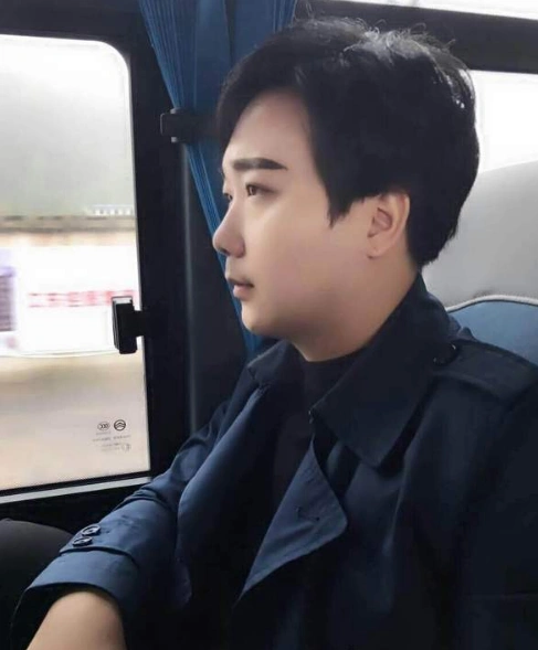 虎牙直播楚河虎牙直播楚河是谁楚河和嗨氏是什么关系两人为何对骂虎牙