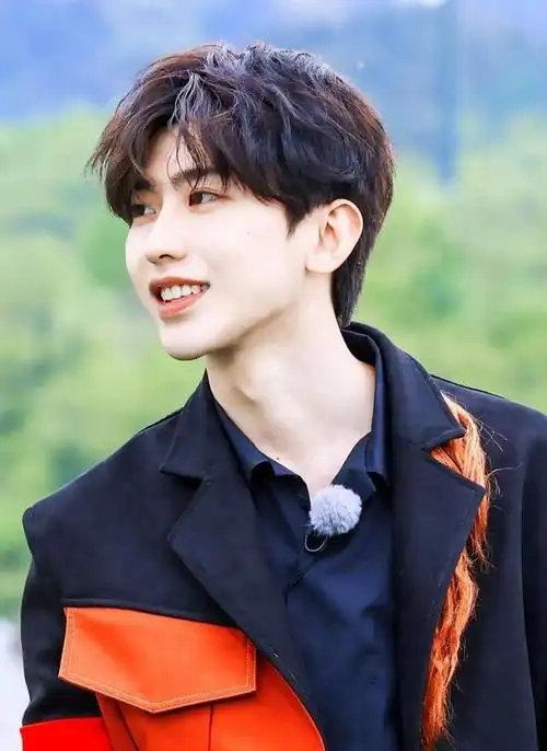 蔡徐坤壁纸你笑起来的样子可爱到犯规治愈生活中的一切不愉快