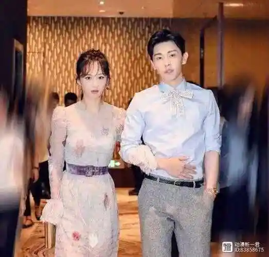 邓伦低调庆生,杨紫没来,可她却赶过来了,坦言第一次为他庆祝