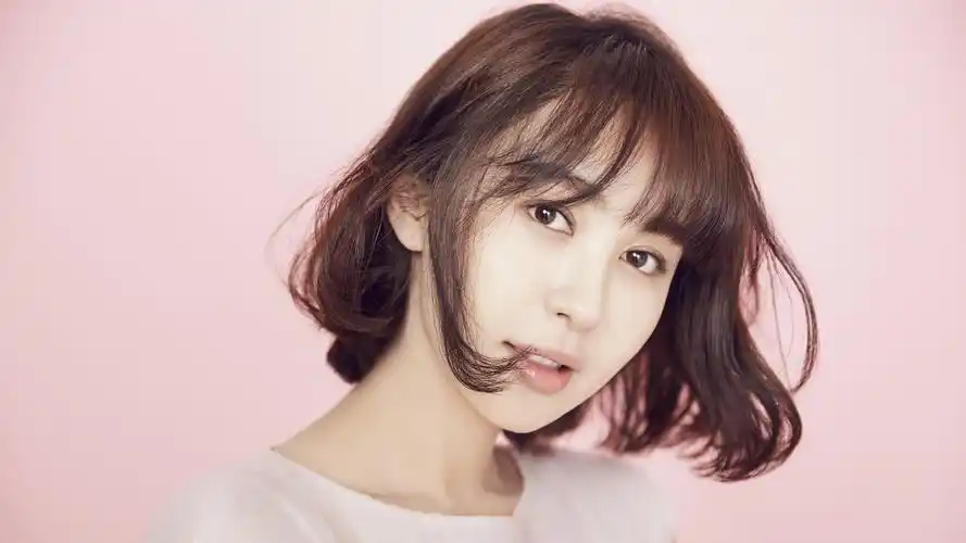 美女李菲儿桌面壁纸