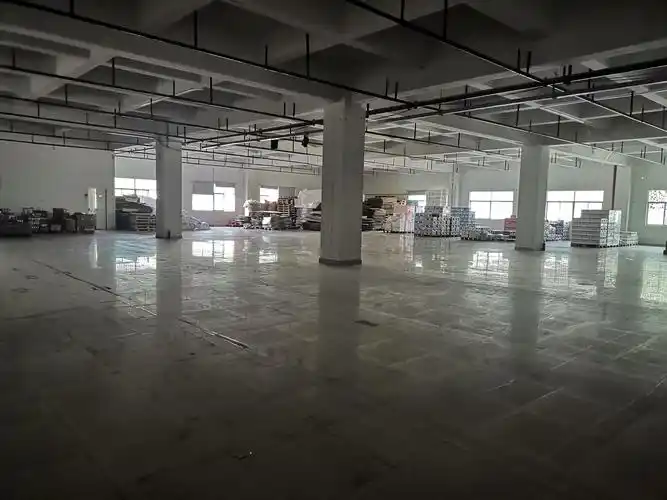 所在区域:广东 东莞 凤岗  出租总面积:5000平米办公室面积:按需分配