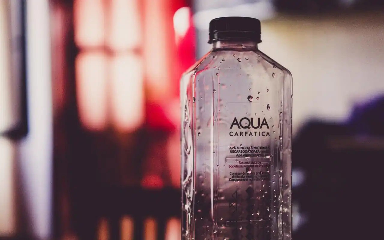 各种精美玻璃瓶子高清图片电脑壁纸