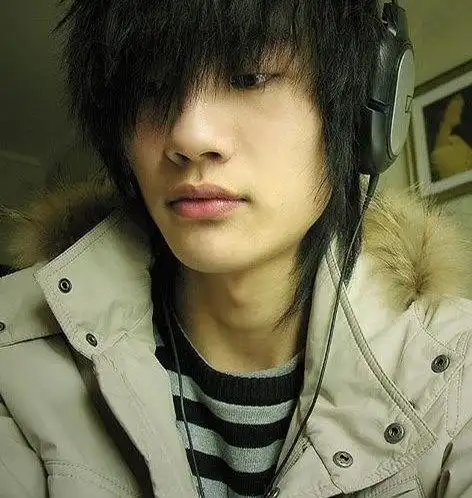 【图】欣赏歌曲素颜许嵩何曼婷新专辑 "宠物女孩"何曼婷人气上升