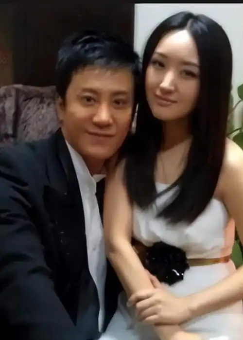 赖文峰究竟对杨钰莹的影响有多大?分手将近20年,至今还身