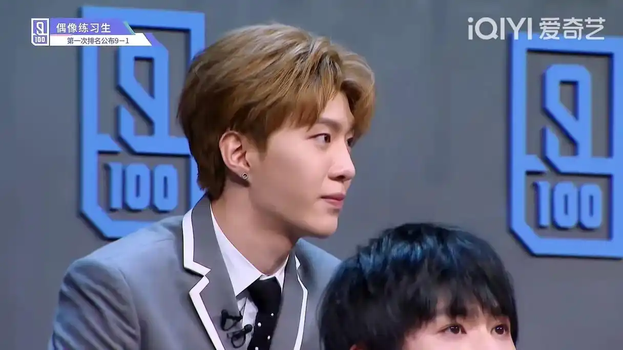 范丞丞.再次看偶像练习生get√到了范丞丞的可爱和腼腆的笑容 - 抖音