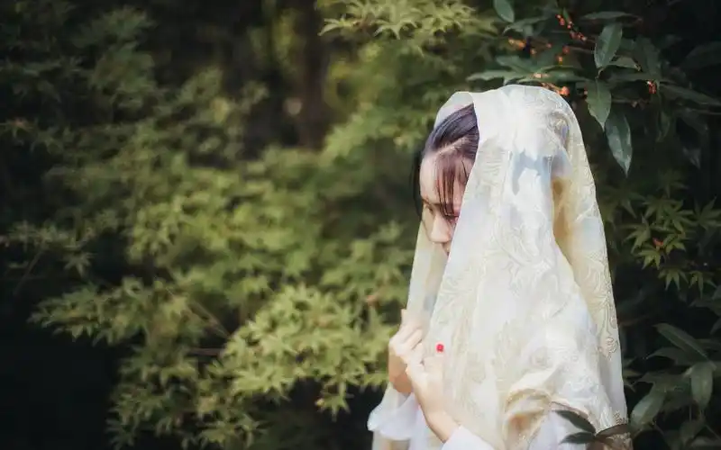 汉服美女唯美诗意古风写真图片桌面壁纸高清大图预览2560x1600_美女