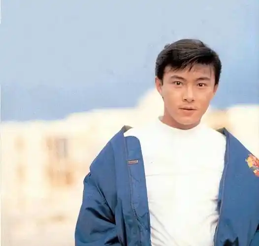 张卫健彩排从空中坠地,钢琴砸身!