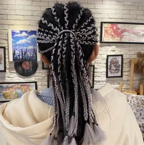 嘻哈酷炫街头风十足的脏辫发型,这款短发金属脏辫,打造这条街最酷炫的