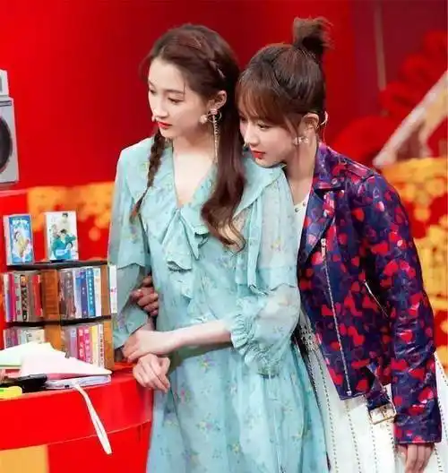 关晓彤撞上杨紫,总算知道什么是稚嫩,今天看看他们的同台穿搭!