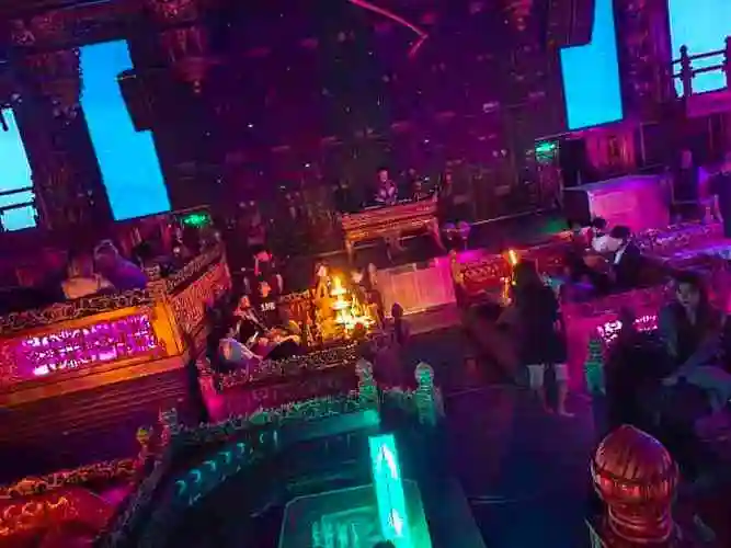 天阙酒吧(和平路店)-"由于疫情的原因,最近这个地方没有营业.