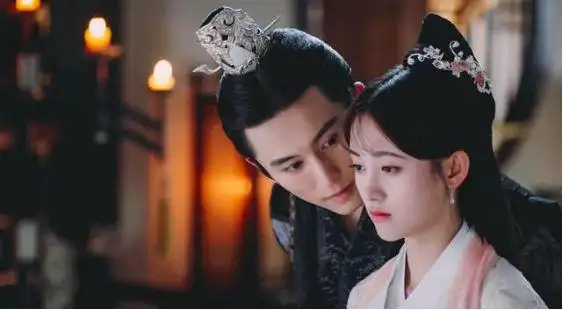 鞠婧祎与张哲瀚