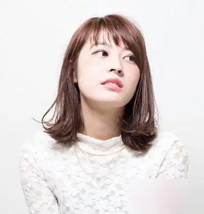 空气烫发型图片,时尚女生短发发型(15款充满空气感的日式烫发发型)