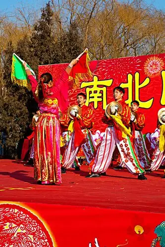 北京春节地坛锣鼓表演