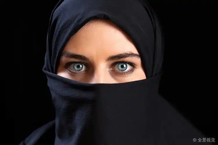 穆斯林_女人_戴着_脸_薄纱_特写_高清图片_全景视觉