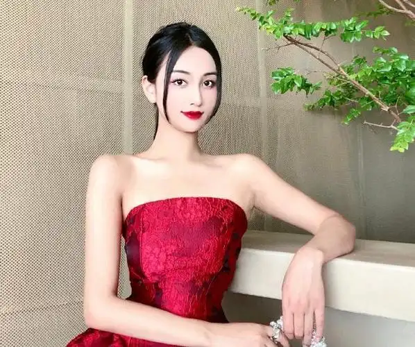 郭麒麟桃宝分手原因,郭麒麟第一个搭档是谁