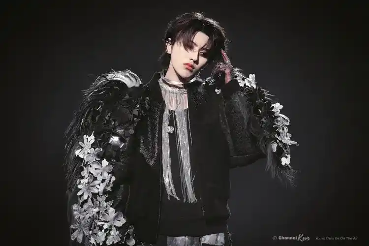 蔡徐坤 - 堆糖,美图壁纸兴趣社区