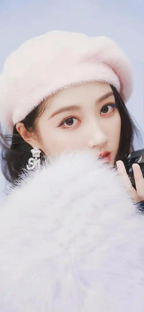 精选明星壁纸197关晓彤