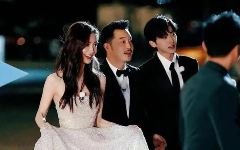 你是我可以遇见的最大的惊艳【蔡徐坤 x angelababy】两季综合糖合集