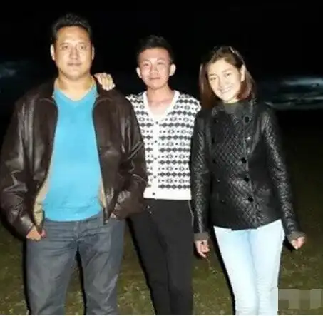 【图】降央卓玛老公图片曝光 他依然坚持带孕参赛