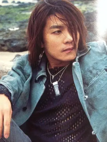 天黑,闭上眼睛就是阿杜 | 每人都有处女作