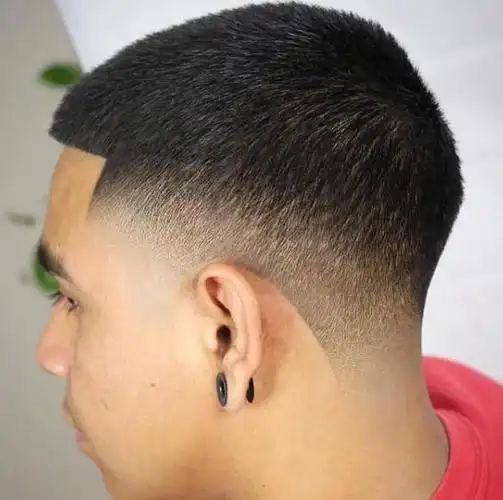 今年男生发型流行趋势铲青短发谁剪谁帅