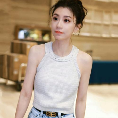 onoe贾静雯同款米色针织挂脖外穿吊带背心2023夏新上衣