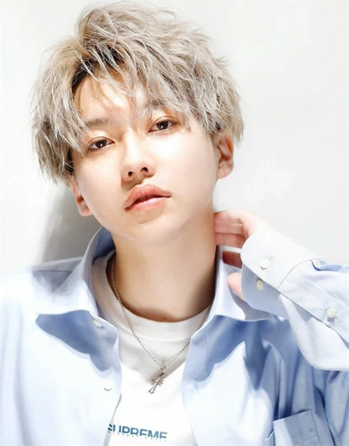 日系定位烫纹理烫 帅气阳光帅哥发型_男生烫发 - 美发站