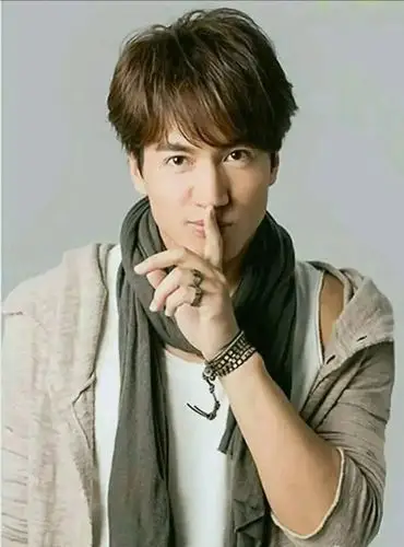 【言承旭】 努力成长