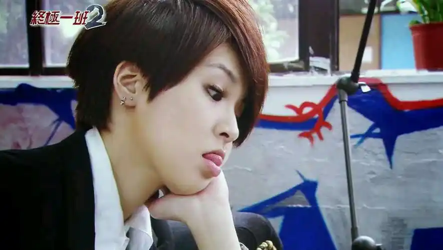 求曾沛慈下图第一张的原图!