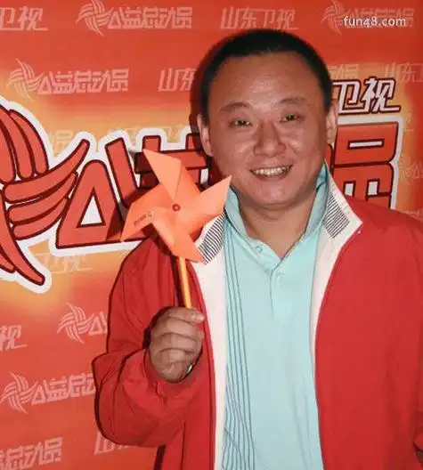 小品演员邵峰个人资料 邵峰老婆是谁? - 育儿综合