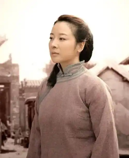 分居12年2次出轨,丈夫态度令人惊叹_表演_剧本_外来妹