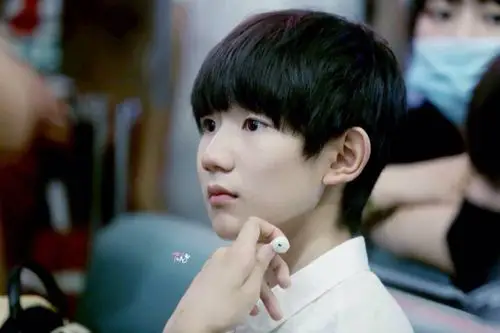 王源# 乌溜溜的黑眼Ζ