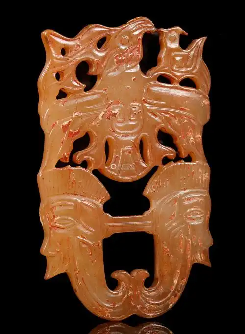 石家河 鹰攫人首玉饰