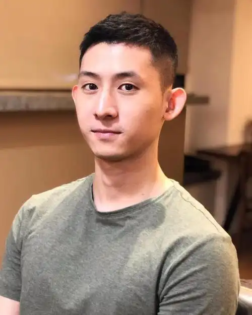 男生秋季"两边铲光"短发,这4款潮流发型很帅气,跟着剪就对了