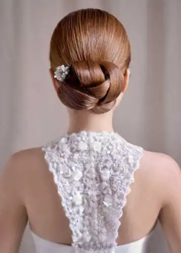 随性自然的六款韩式盘发唯美登场(4)