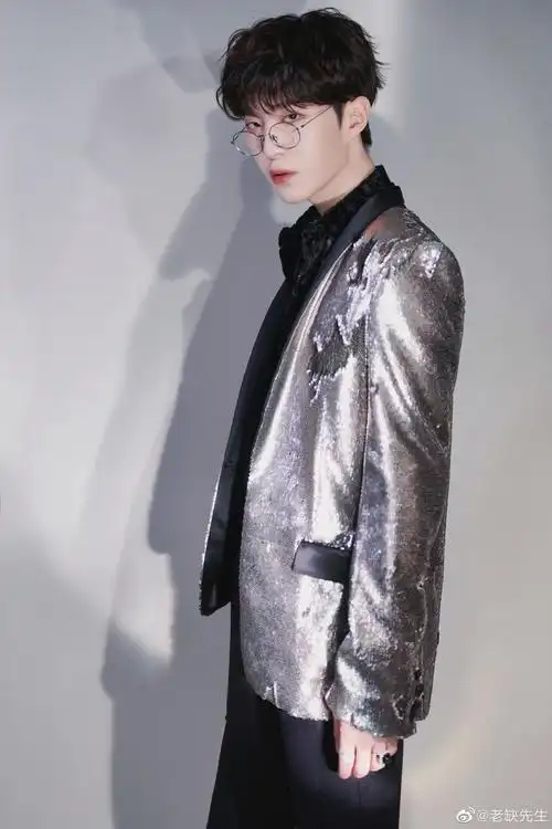 范丞丞盘点191207范丞丞尖叫之夜全程总结舞台上闪光歌者的ab面