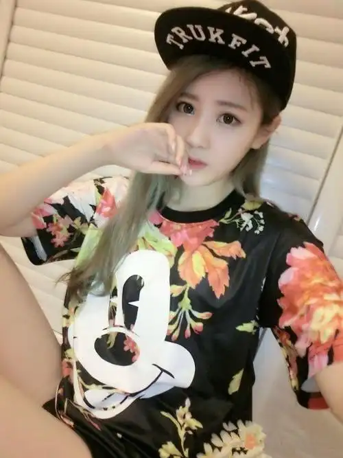 软件 qq皮肤专区 qq透明皮肤 正文我非英雄,广目无双,我本坏蛋,无限