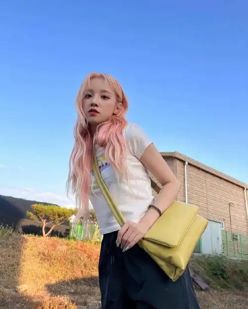 宋雨琦 #宝藏女孩  #宋雨琦_g-i-dle  唱一首情歌送给我的老婆!